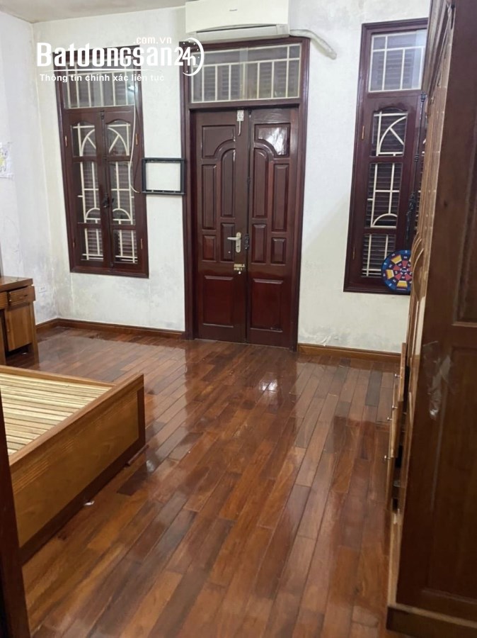 Cho thuê nhà ngõ ô tô, KD  Phan Văn Trường, Cầu Giấy 70m x 5T - 7 phòng giá 22 triệu