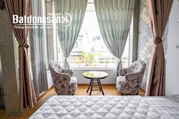TL18 Bán khách sạn mặt tiền đường Mê Linh Tân Lập gần biển và chợ Xóm Mới