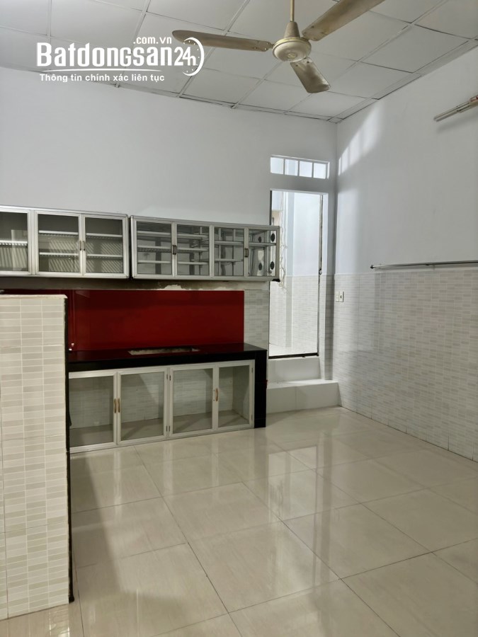 Cho thuê nhà nguyên căn đường Lê Đình Cẩn (4*18m), ngay sau lưng bệnh viện Bình Tân