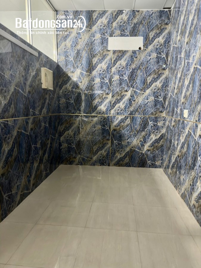 Cho thuê nhà nguyên căn đường Lê Đình Cẩn (4*18m), ngay sau lưng bệnh viện Bình Tân