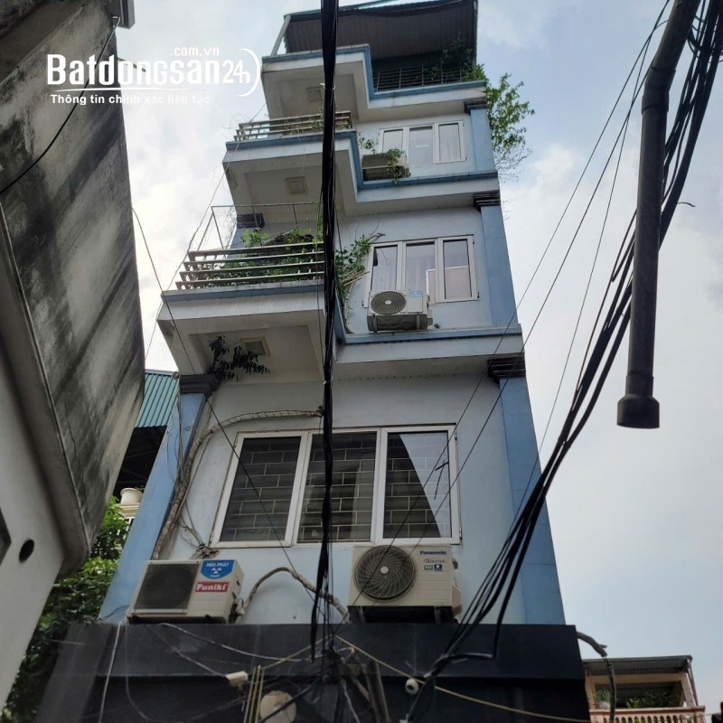Bán nhà Bồ Đề,Long Biên 5 tầng,56m2,mt3.9m gần oto tránh nhỉnh 6 tỷ  