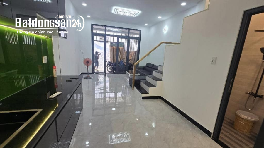 Bán nhà Đường Trần Phú, Phường 9, Quận 5