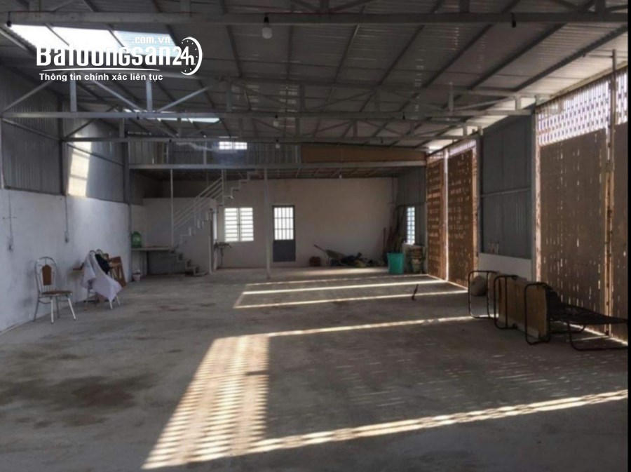 Cho thuê kho xưởng diện tích 600m² gần Hoàn Thị Loan, đầy đủ tiện ích