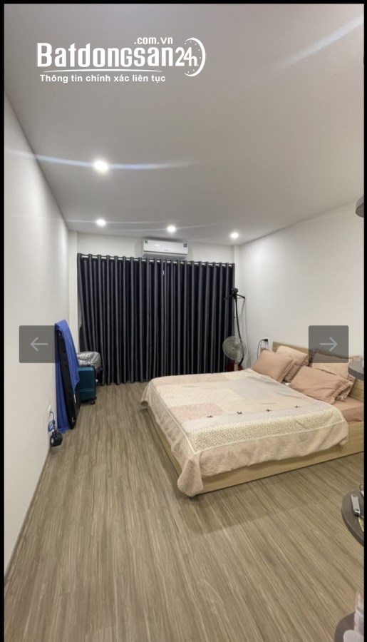 Bán Gấp Nhà Ngõ 23 Bồ Đề, Long Biên, 40m2, 6Tầng, Lô Góc, Thang Máy, Full đồ