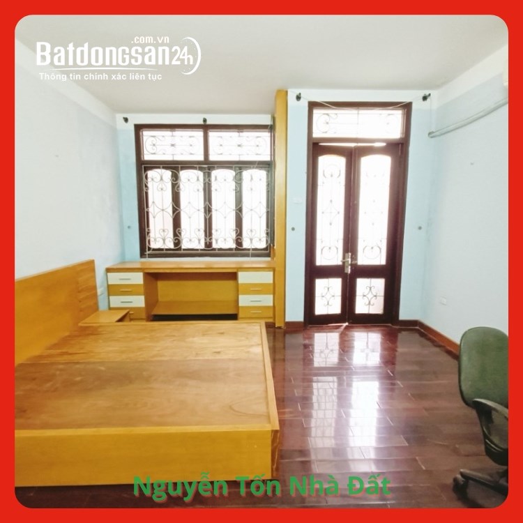 Nhà Hoa Hậu  PHỐ HOÀNG VĂN THÁI Ô TÔ DT 40m2 x 4 TẦNG x MT4,5 NHÀ DÂN