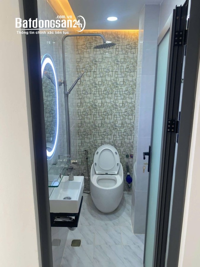 Bán nhà Đường Tô Hiến Thành, Phường 15, Quận 10