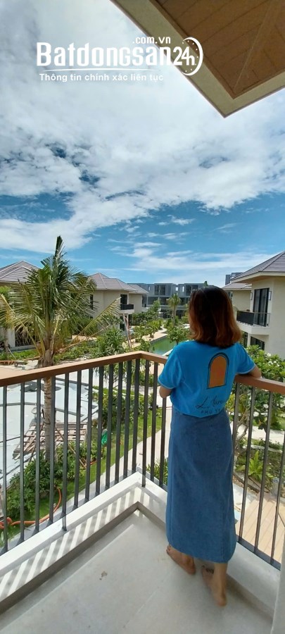 Bán biệt thự biển dự án L'aurora Phú Yên DT 179m2 đến 320m2 có đầy nội thất sổ hồng 