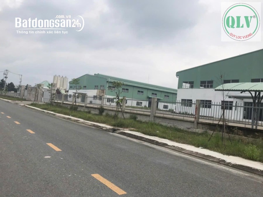 Bán nhà xưởng 13.850m2 đất, xưởng trong kcn Dầu Giây, Đồng Nai
