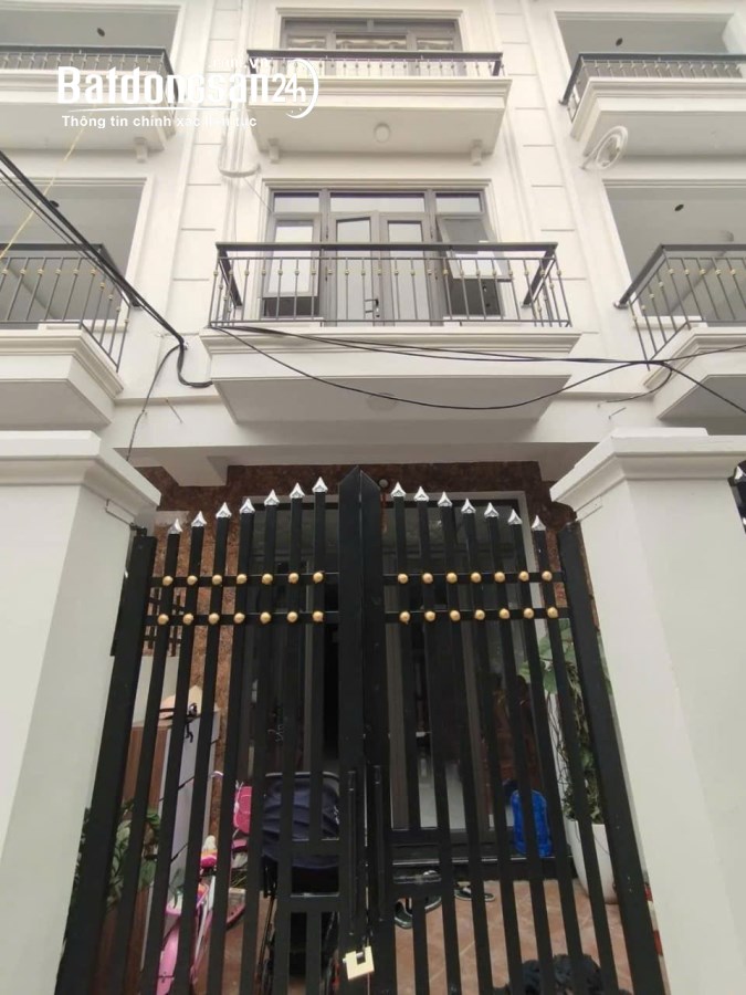 BÁN NHÀ 3,5 TẦNG RỘNG 36M2, Ô TÔ ĐỖ CỬA GIÁ 1,9 TỶ TẠI PHỤNG CHÂU - CHƯƠNG MỸ