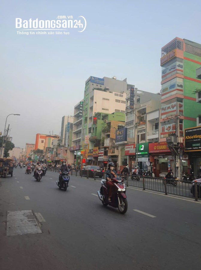 Nhà mặt tiền, 67m2, 3 lầu, Bạch Đằng, Phường 15, Bình Thạnh , giá 22.5 tỷ .