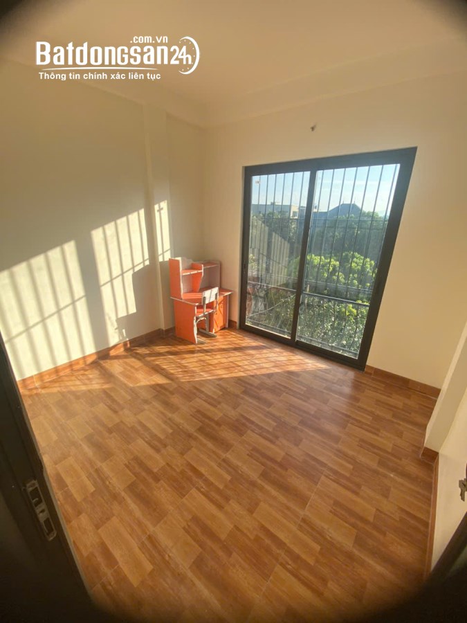 Căn Liền Kề Ở Được Luôn Gần Trục Đường Chính-Cách Trạm Y Tế 300m-Hà Đông 20p đi xe