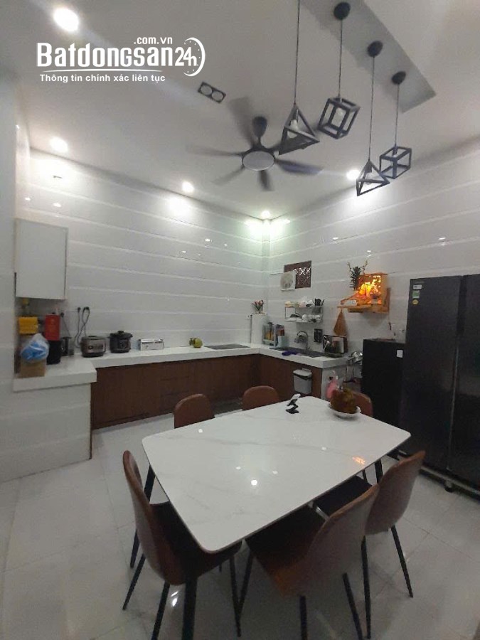 Bán nhà Đường Tân Hóa, Phường 14, Quận 6