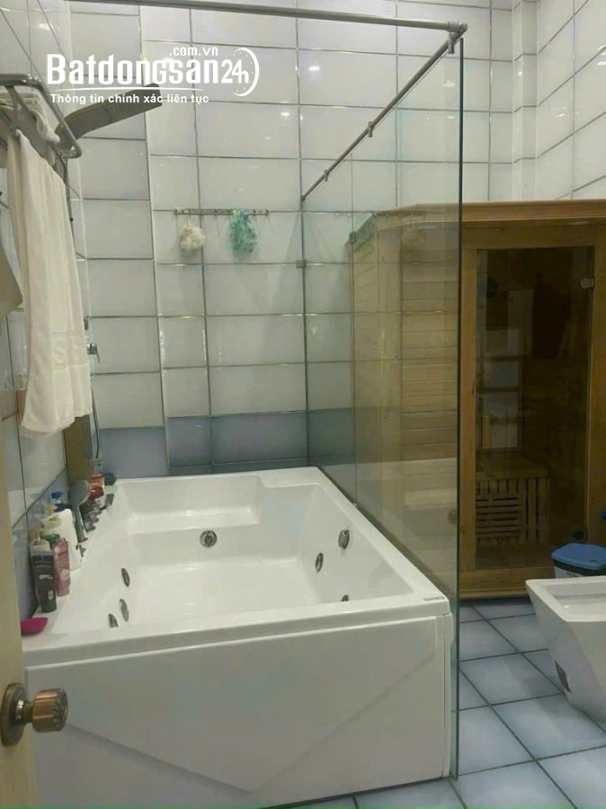 Bán nhà ngay Aeon Tân Phú mặt tiền đường Đỗ Nhuận diện tích 57 m2 nở hậu giá chỉ 4.8 