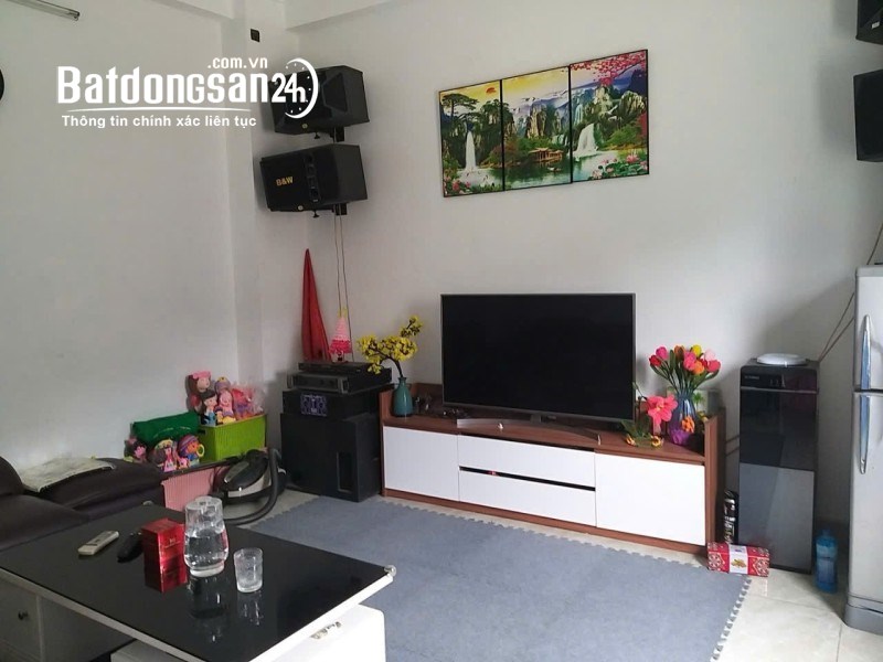 Bán nhà mặt phố Giang Biên,Long Biên 3 tầng,56m2 oto tránh nhỉnh 10 tỷ