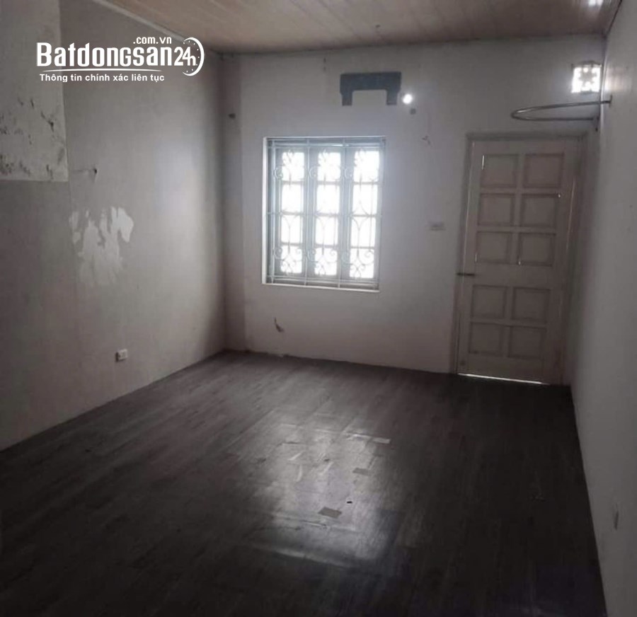 Bán nhà Mai Dịch Cầu Giấy 72.5m x 2t giá 10.5 tỷ, xây CHDV, ngõ nông, thông, gần ô tô