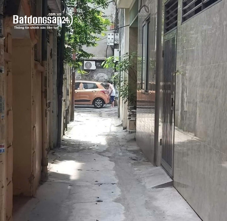 Bán nhà Mai Dịch Cầu Giấy 72.5m x 2t giá 10.5 tỷ, xây CHDV, ngõ nông, thông, gần ô tô