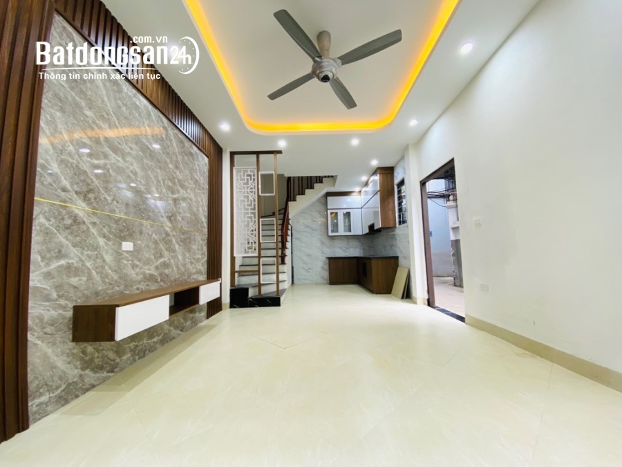 Bán nhà Đại Mỗ 35m2 Mặt thoáng 6.5m, ngõ nông, dân xây, ô tô gần 4.5tỷ