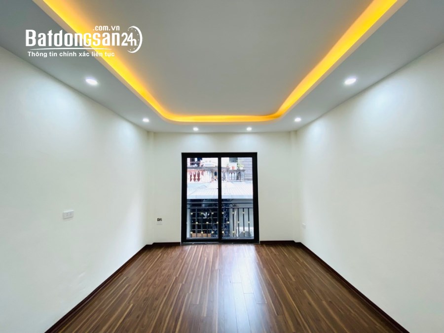 Bán nhà Đại Mỗ 35m2 Mặt thoáng 6.5m, ngõ nông, dân xây, ô tô gần 4.5tỷ