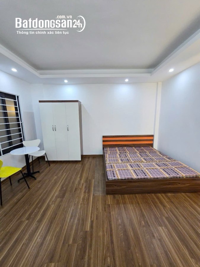 Bán nhà Nguyễn Khuyến 33m2 5 tầng, ô tô, gần hồ Văn Quán, dân xây 6.7