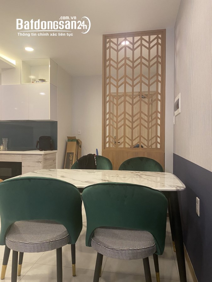 Bán Căn Góc, View Sala, Ngã 3 sông, 4,5 tỷ ( bao hết) Giáp Q1. LH: 0938231076