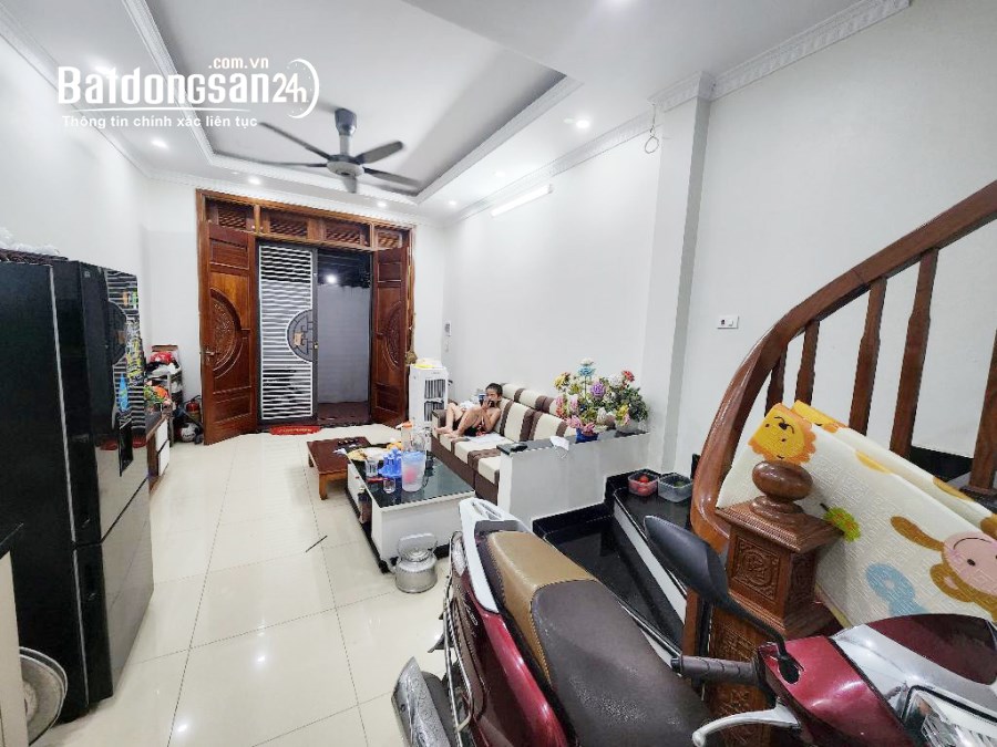 Bán nhà Dương Lâm 5 tầng MT 3.6m, Nhà mới, Ngõ Nông, dân xây 6.7 tỷ.