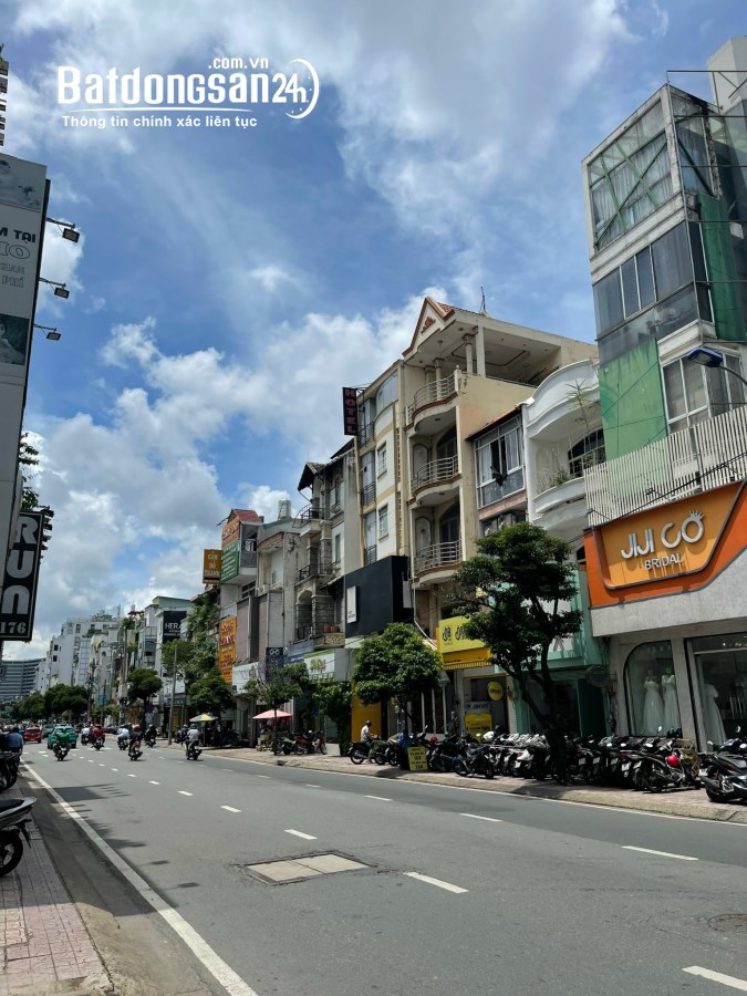 Bán nhà mặt phố Đường Hồ Văn Huệ, Phường 9, Quận Phú Nhuận