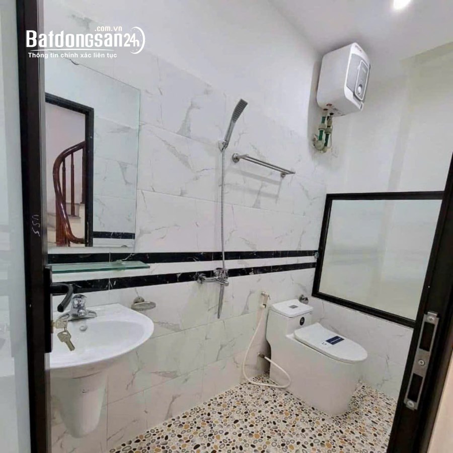 GIÁ 2.3 TỶ CÓ NGAY 3 TẦNG CỰC ĐẸP, RỘNG 38.5M, Ô TÔ ĐỖ CỬA TẠI CAO VIÊN - THANH OAI