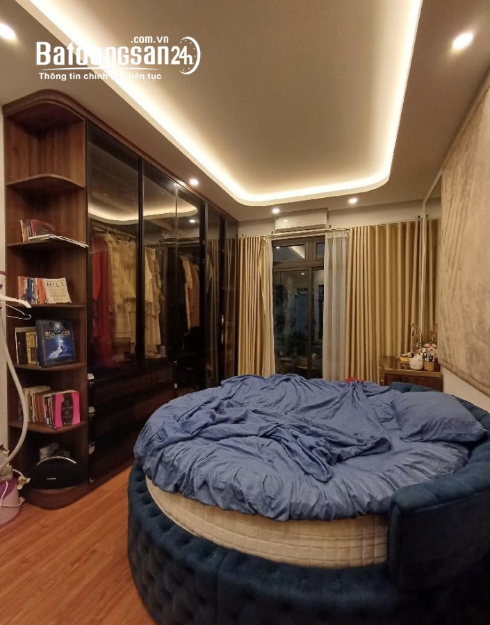 NHÀ ĐẸP THANH XUÂN, 60m2, 4.5 TẦNG, Giá 10.5 tỷ.