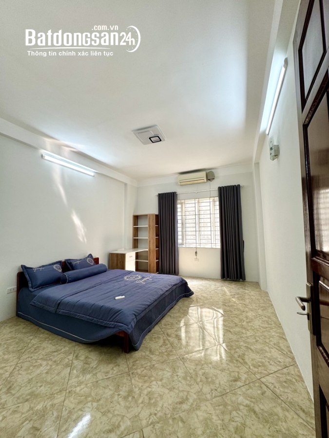 Bán nhà Khúc Thừa Dụ, Cầu Giấy, Lô góc, Gần phố, An sinh tốt, Nhà đẹp ở luôn, 50m2 