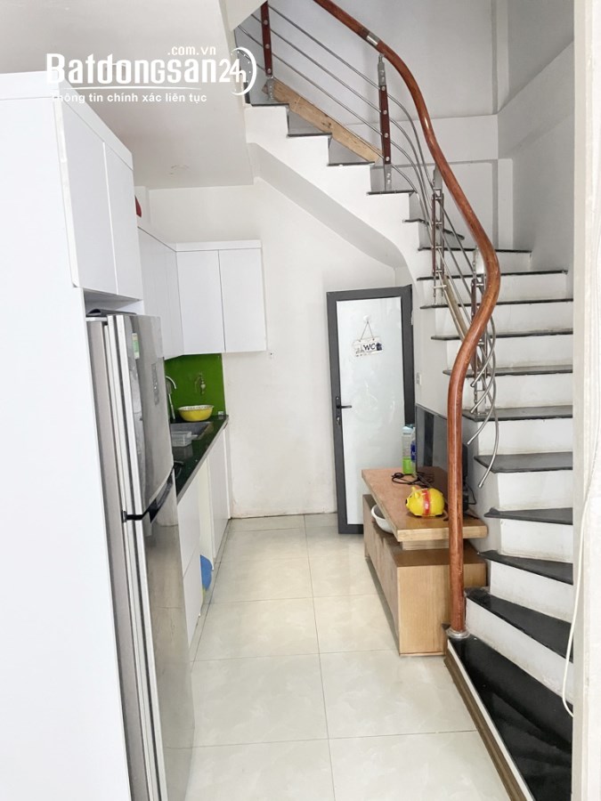 Bán nhà Ngọc Trục, 34m2 5 tầng, Ngõ thoáng, ô tô gần, ở ngay 4.95tỷ