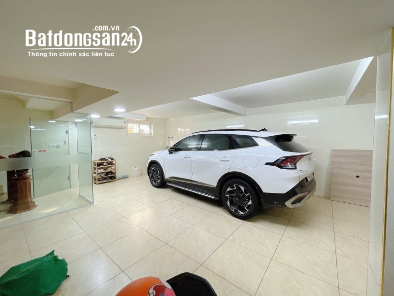 Bán nhà mặt phố Đường Phạm Văn Đồng, Phường Cổ Nhuế 1, Quận Bắc Từ Liêm