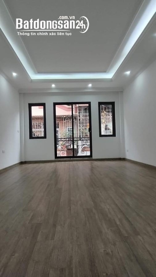 Nhà Đường 800A, Cầu Giấy. 48m x 8 tầng, MT 4.8m, Gara, Tmay, giá 16.8 tỷ  NHÀ MỚI 