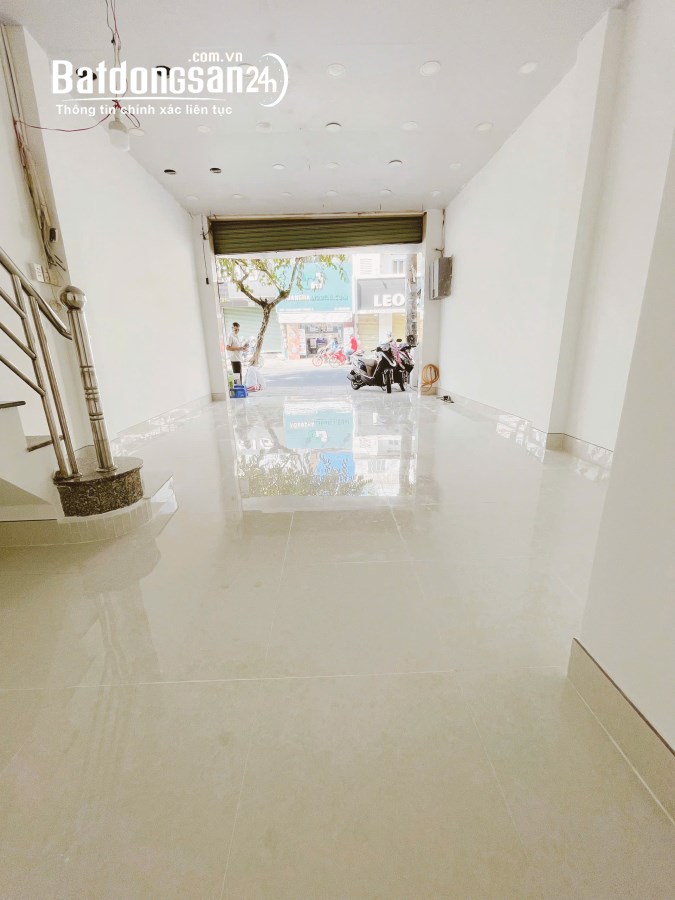 CHO THUÊ NHÀ MẶT TIỀN  Cách Mạng Tháng Tám, Phường 11, Quận 3