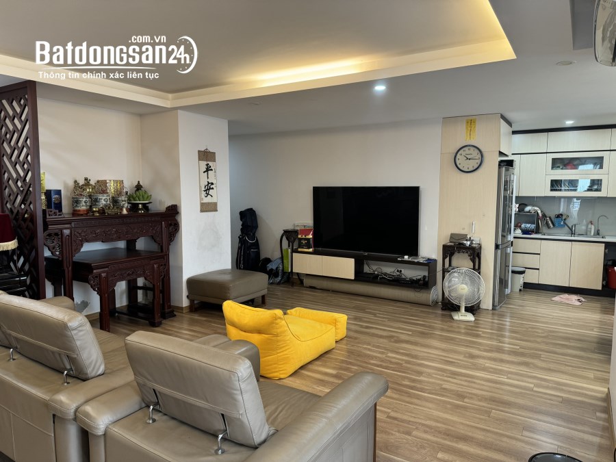 Bán căn hộ chung cư số 6 Đội Nhân, BĐ căn góc 110m 3PN tầng cao full đồ view Hồ Tây l