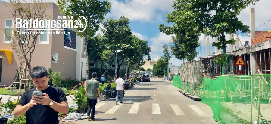 Nhà phố Liền kề, MT đường DT 743, Bình Chuẩn, Thuận An
