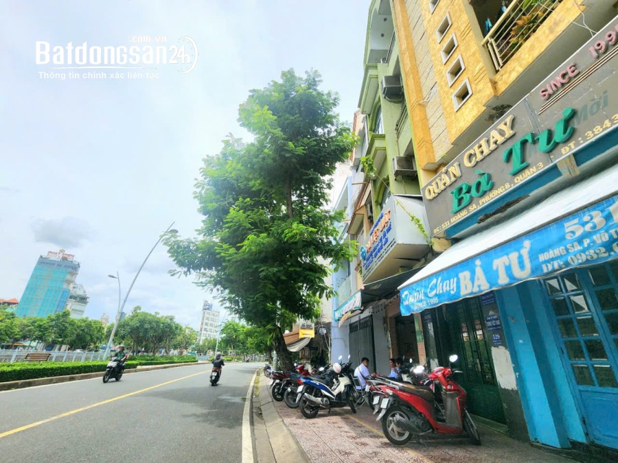 Bán nhà 2 mặt tiền trước sau, Hoàng Sa, P8, Q3.DT:3,7x12, 1tr3l, giá:19 tỷ