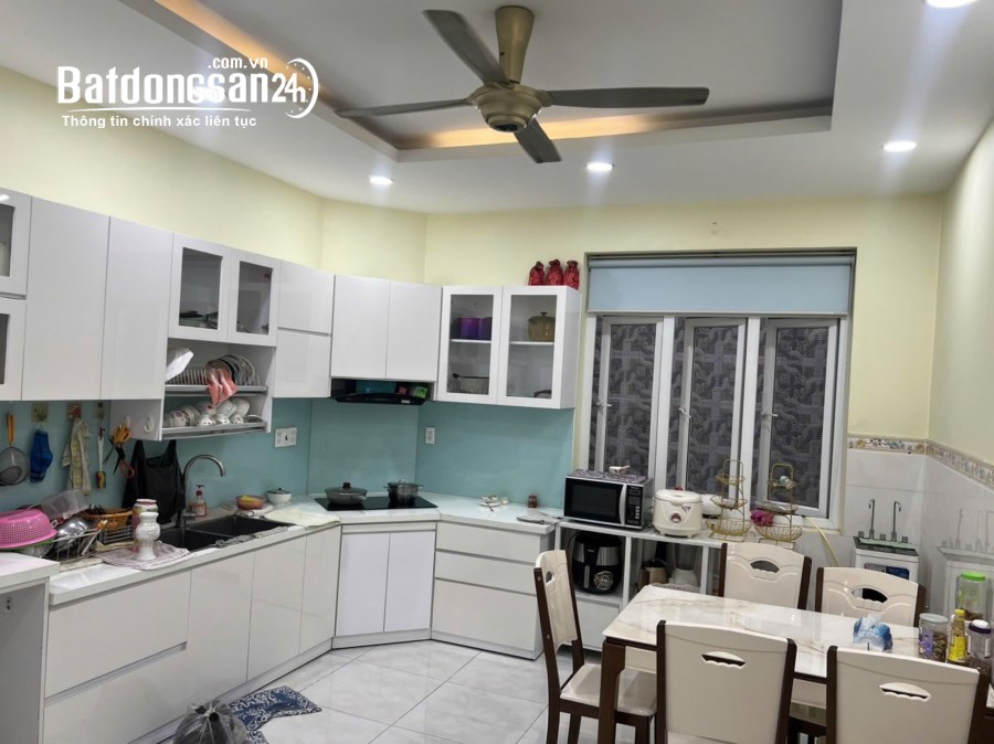 BÁN NHÀ MẶT TIỀN NGUYỄN HỒNG ĐÀO, P14, TÂN BÌNH.DT;4X20, 1TR4L, GIÁ;18 TỶ