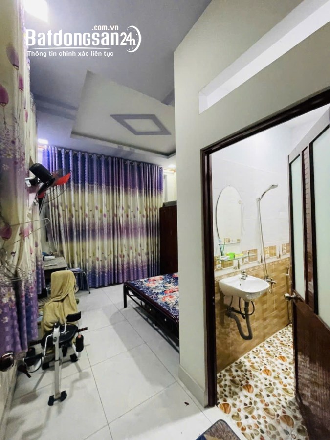 Bình Tân, Cạnh MT ô tô, 75M2, Nhà 4 tầng, rộng 5m, giá rẻ