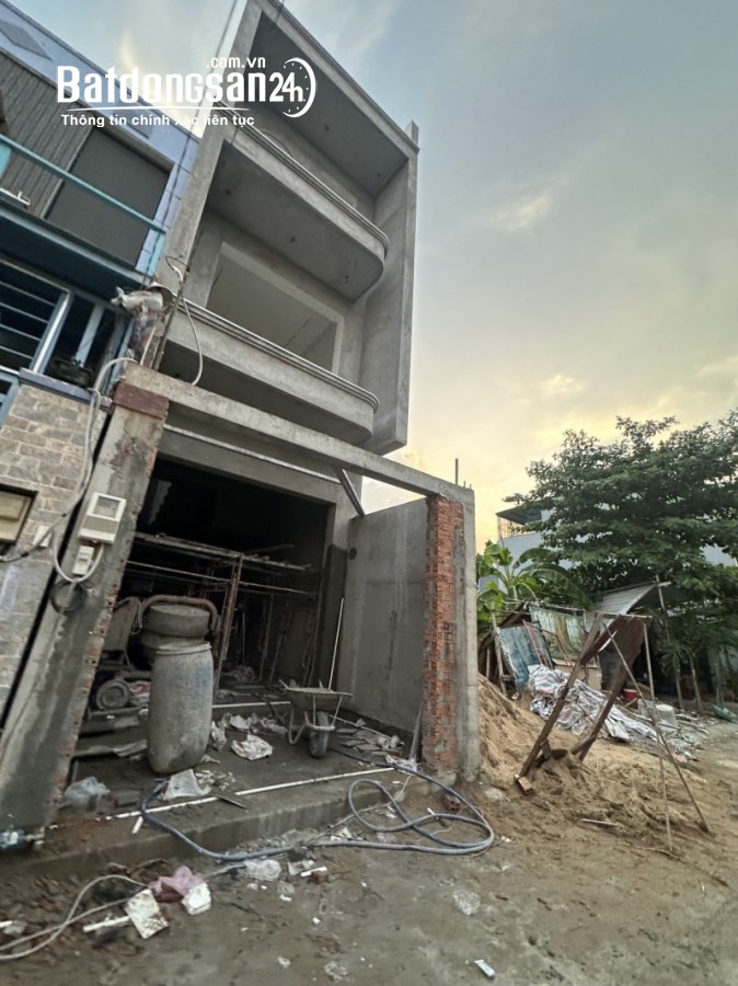 Bán bằng giá NỢ:Lô đất 77m2 thổ cư,đường 8m,Gò Cát, Phú Hũu, Quận 9