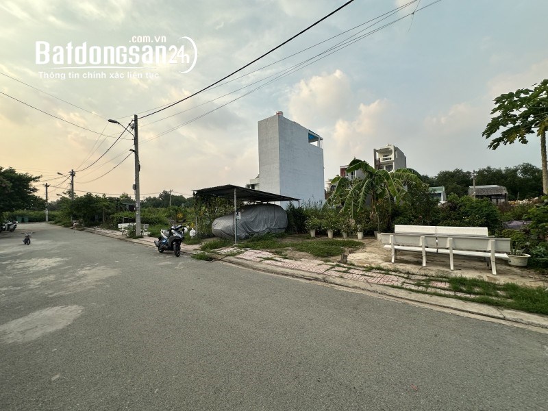 Bán bằng giá NỢ:Lô đất 77m2 thổ cư,đường 8m,Gò Cát, Phú Hũu, Quận 9