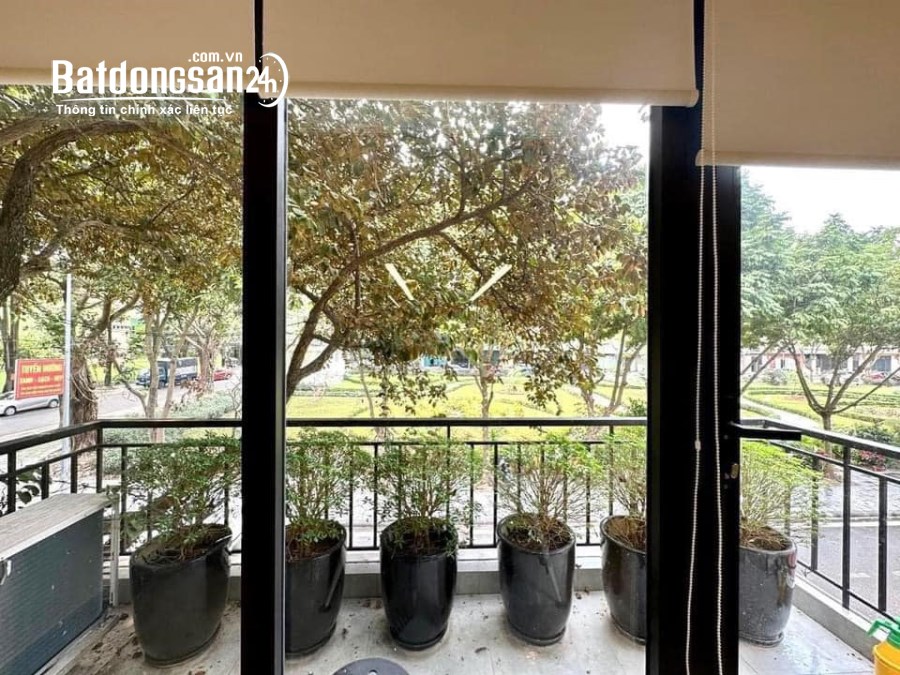 BÁN NHÀ PHỐ CỔ LINH-80M 5T 20xTỶ-VỈA HÈ RỘNG-KINH DOANH SẦM UẤT-VIEW VƯỜN HOA
