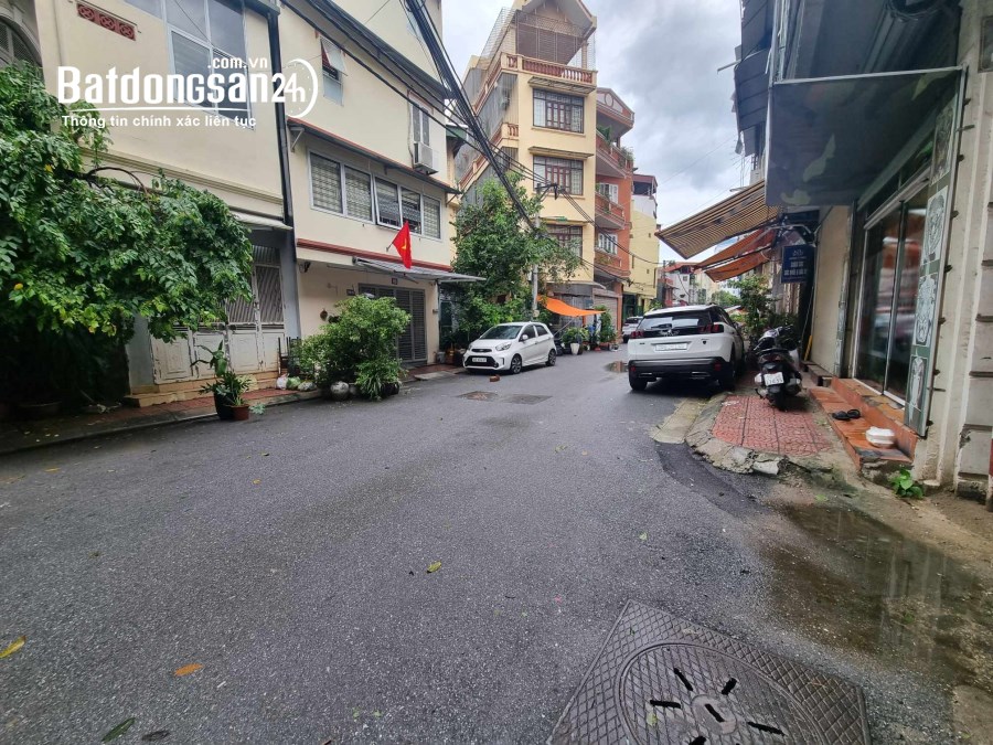 Tạ Quang Bửu cực đẹp 42m2, 3T, MT5m ô tô dừng đỗ thoải mái hiếm quận Hai Bà Trưng