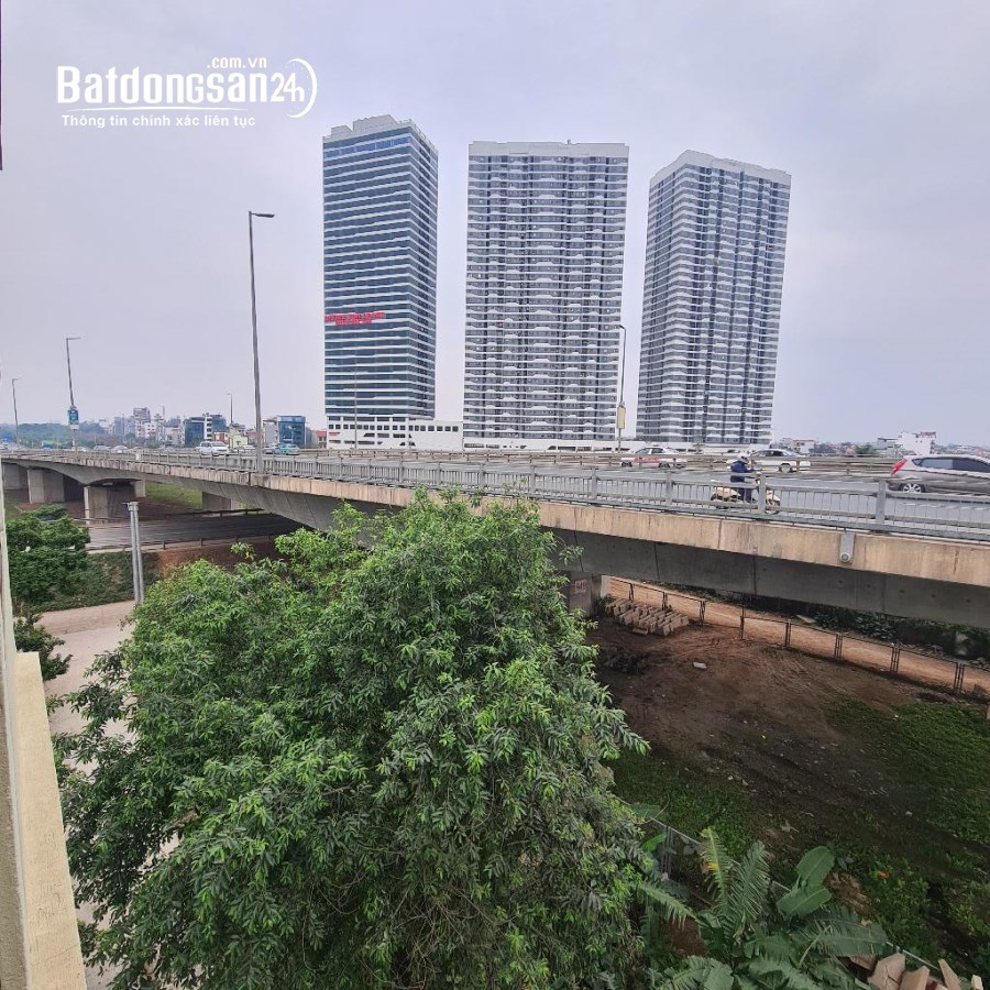 Nhà 5 Tầng-Thang Máy-View Cầu Nhật Tân-Gara Ô Tô-DT 80M²-MT 4,3M-Vĩnh Ngọc-Đông Anh