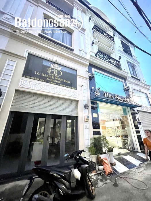 Nhà HXH, Đường Huỳnh Tấn Phát, Q7, 4m x 13m, 4 tầng, 7 tỷ