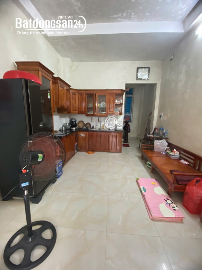 Bán gấp nhà Yên Nghĩa tổ 13, 40m2, 3 tầng, oto lùi cửa, giá hơn 4 tỷ