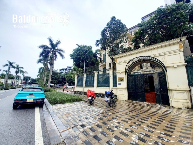 Biệt thự Vườn Đào, Tây Hồ. 285m2, 4 tầng, MT 26m, giá 216 tỷ  VỊ THẾ ĐẲNG CẤP 