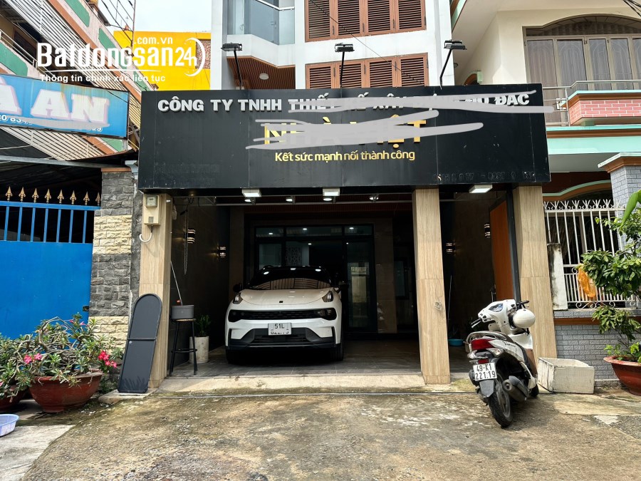 Bán nhà Đường Quang Trung, Phường Hiệp Phú, DT 110m đúc 3 tầng
