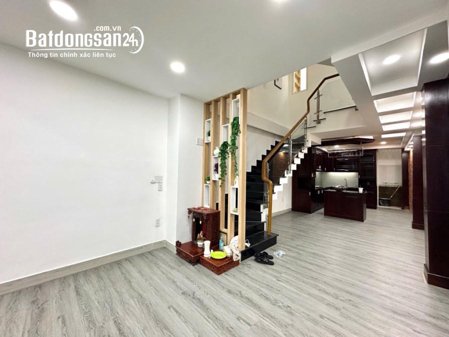 Hiếm - Bán nhà MT Huỳnh Văn Bánh, Phú Nhuận - 4 Tầng x 54m2 - Full Nội Thất - 17.5 Tỷ