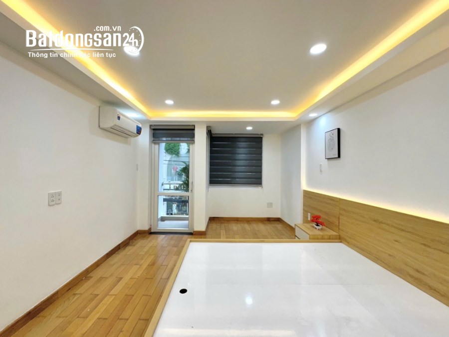 Hiếm - Bán nhà MT Huỳnh Văn Bánh, Phú Nhuận - 4 Tầng x 54m2 - Full Nội Thất - 17.5 Tỷ