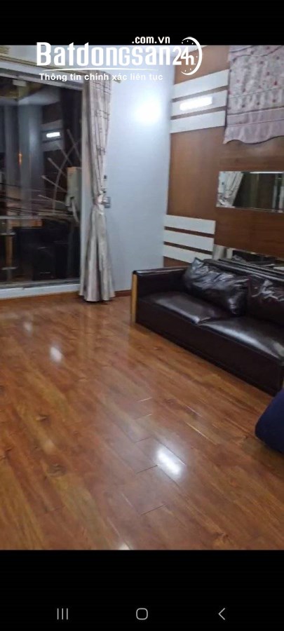 Cho Thuê nhà ô tô tránh - căn góc Lạc Long Quân, Tây Hồ 55m x 5T giá 35tr